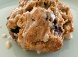 WW scone glazed green plate